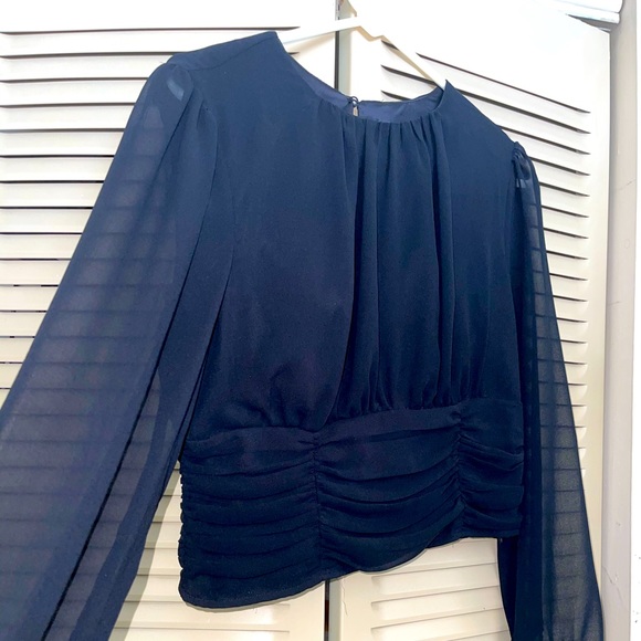 Black elegant crop top - Picture 1 of 3